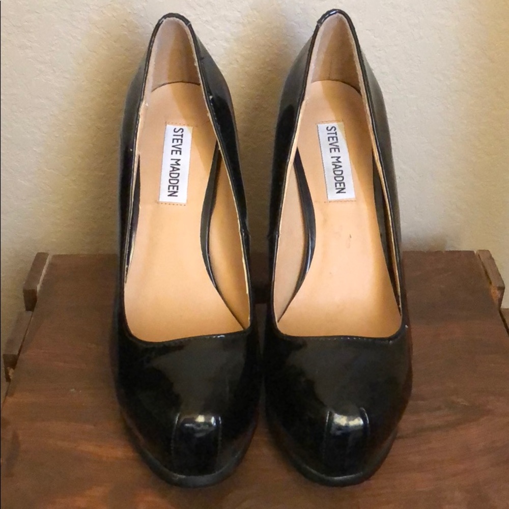 Steve Madden high heel shoes.